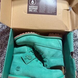 Timberland Women's Green Nubuck Boots